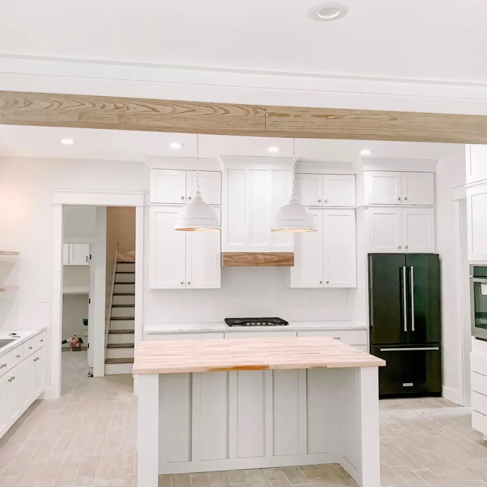 Kitchen-Cabinet-Distributors-Shaker-White-CCUDBM